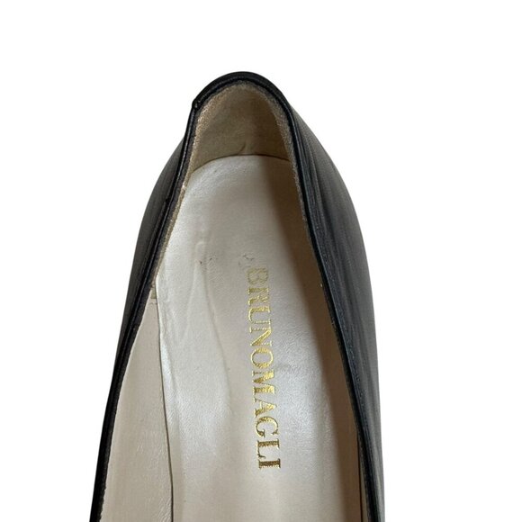 Bruno Magli Black Leather pumps Size 6 Made in Italy Classic Dress Shoes - Picture 8 of 8